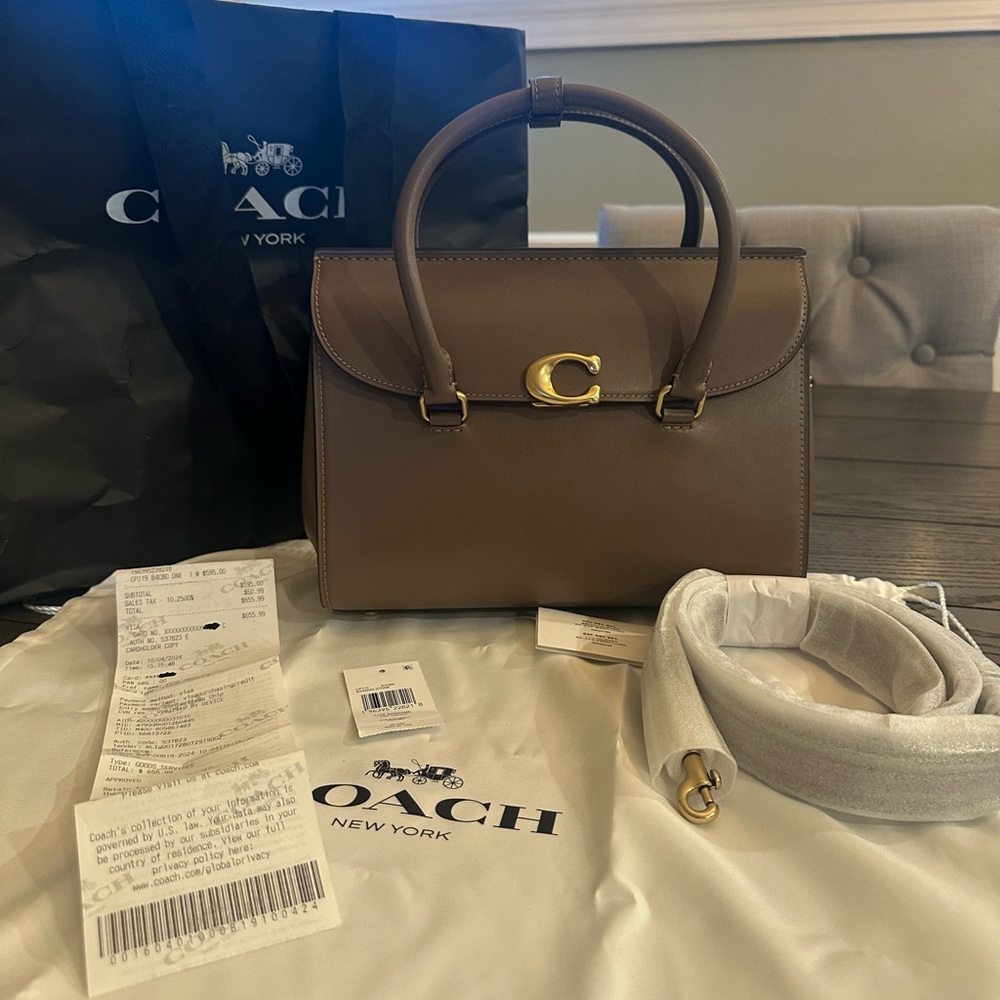 100% Authentic COACH Broome Carryall Bag Dark Stone W/receipt Mint Condition